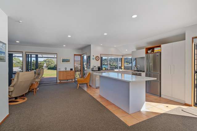 29 Pleasant Place Pauanui_3