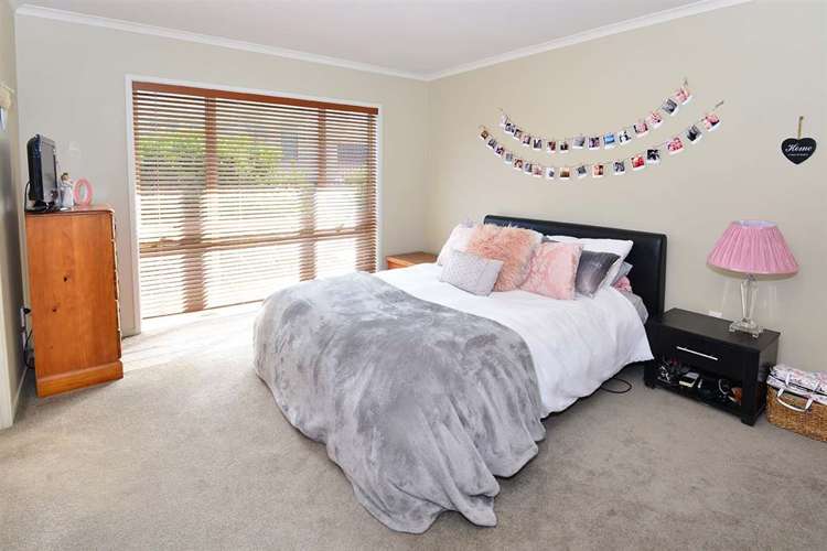 7 Saltwood Street Red Beach_9