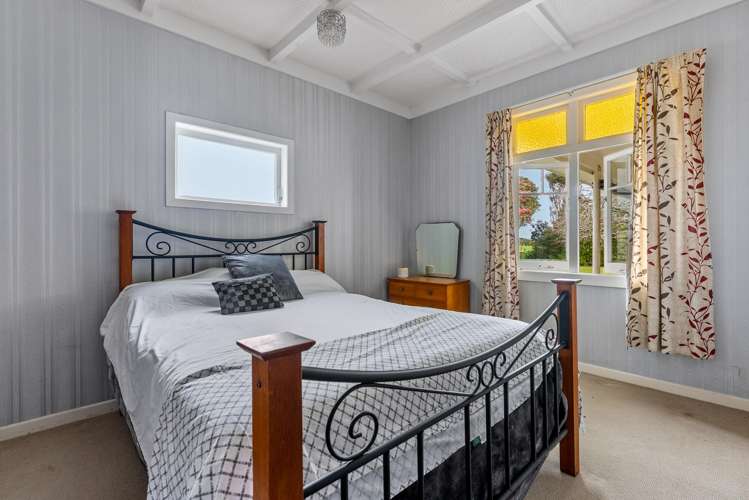 264 Glenbrook Beach Road Glenbrook_10