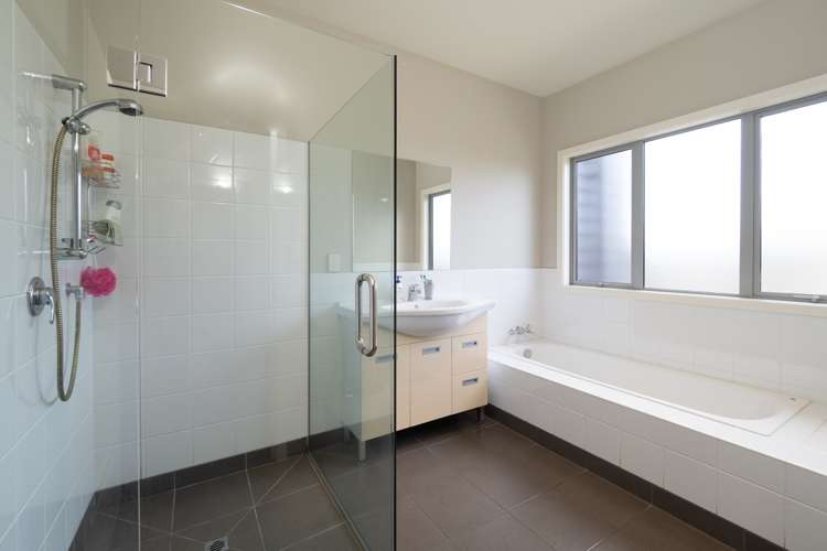 8 Somerset Grove Allenton_10