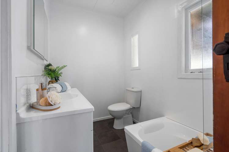 22 Commins Road Onerahi_12