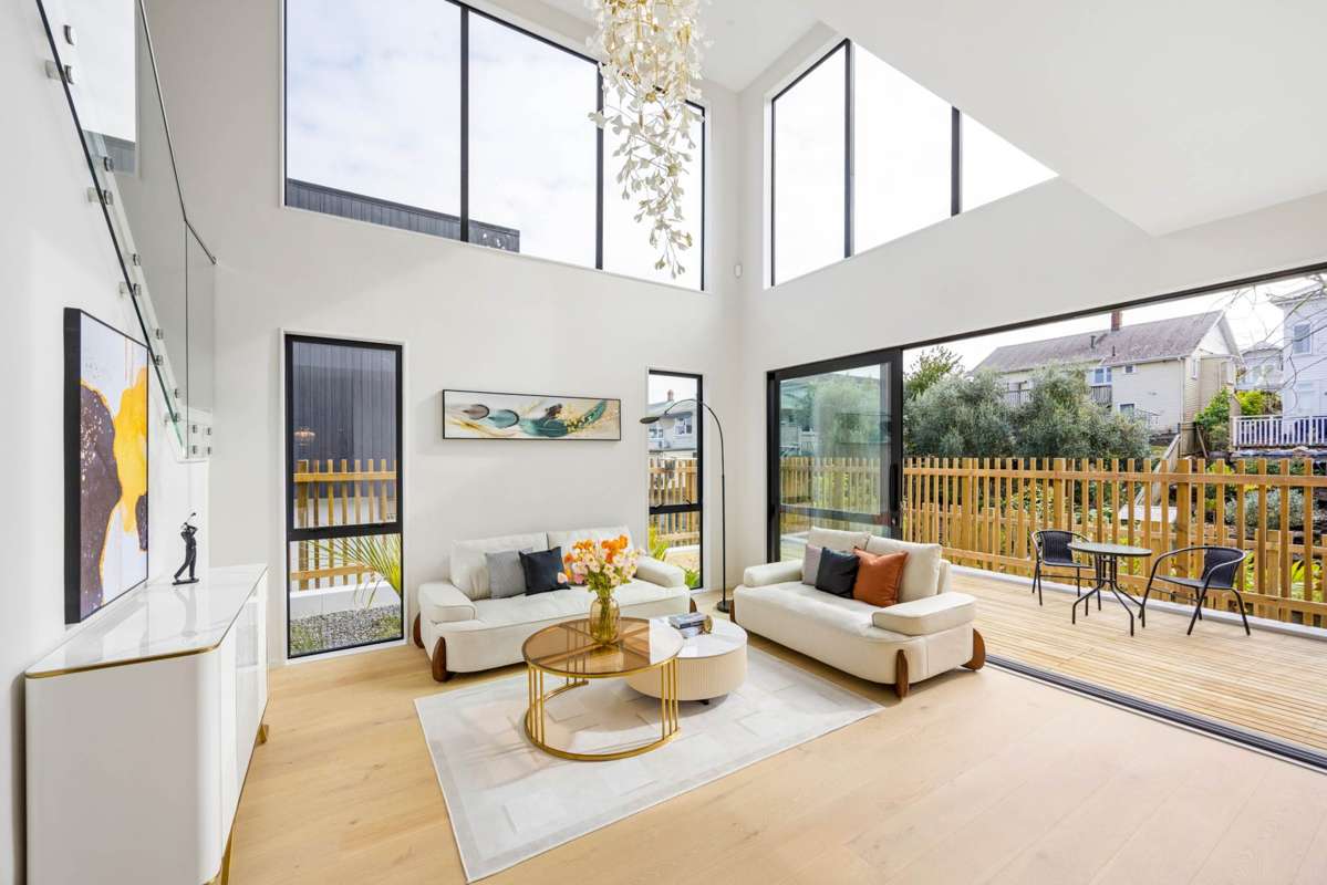 12 Kingsview Road_3