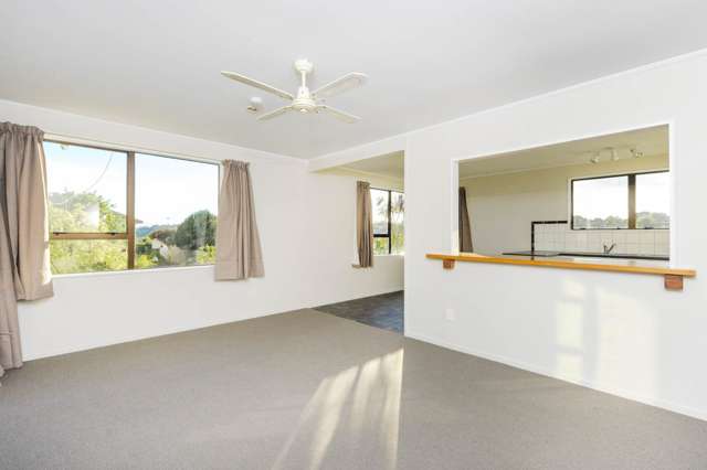 190 Solar Road Glen Eden_2