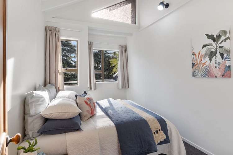 34 Fairmount Road Titirangi_10