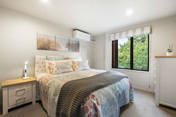 8/11 The Avenue Albany_12