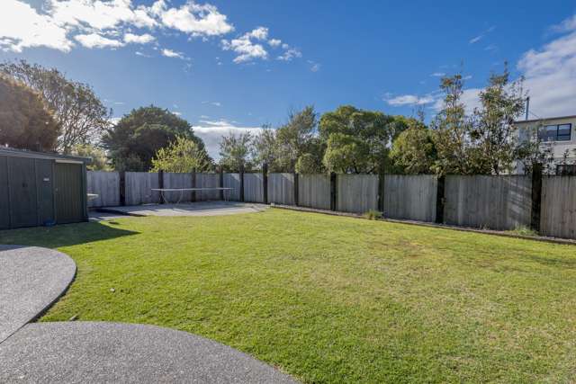 16 Karaka Grove Raumati Beach_2