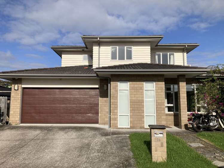 16 Midhurst Avenue_0