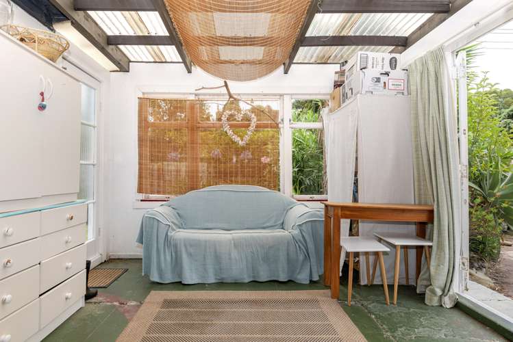 25 Douglas Street Okitu_12