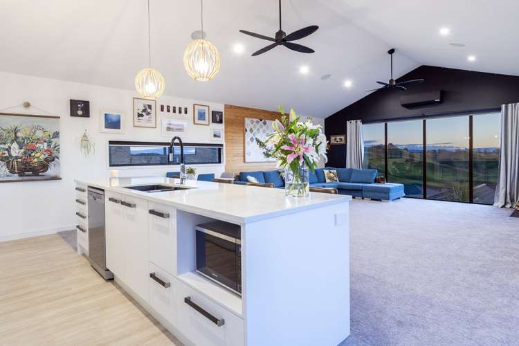 272 Ballintoy Park Drive Welcome Bay_7