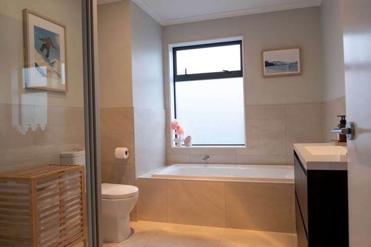 12/2 Rangitamiro Place Hobsonville_6