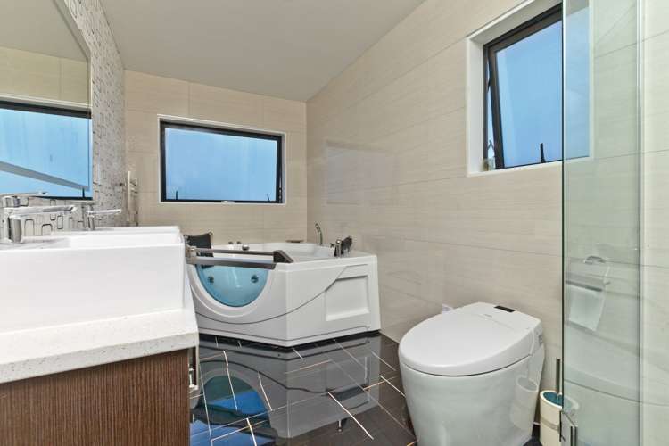 75 Golden Morning Drive Albany Heights_18