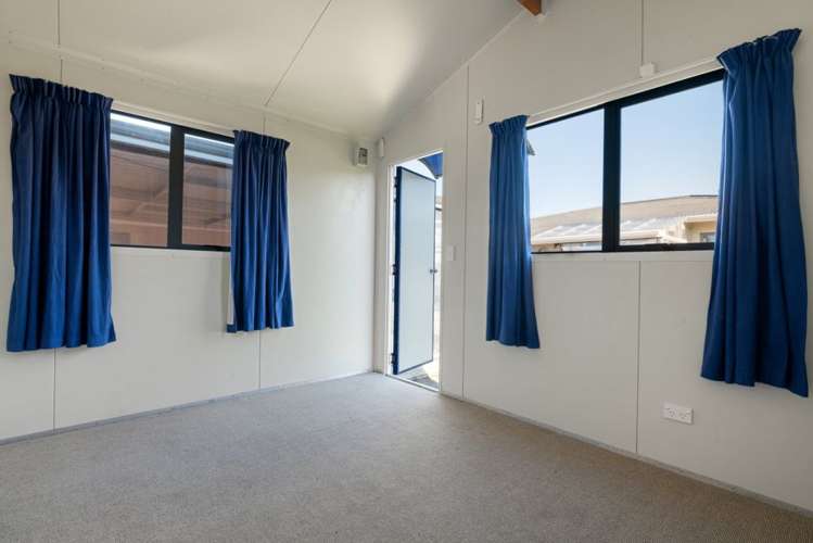 1 Lemari Avenue Stoke_22