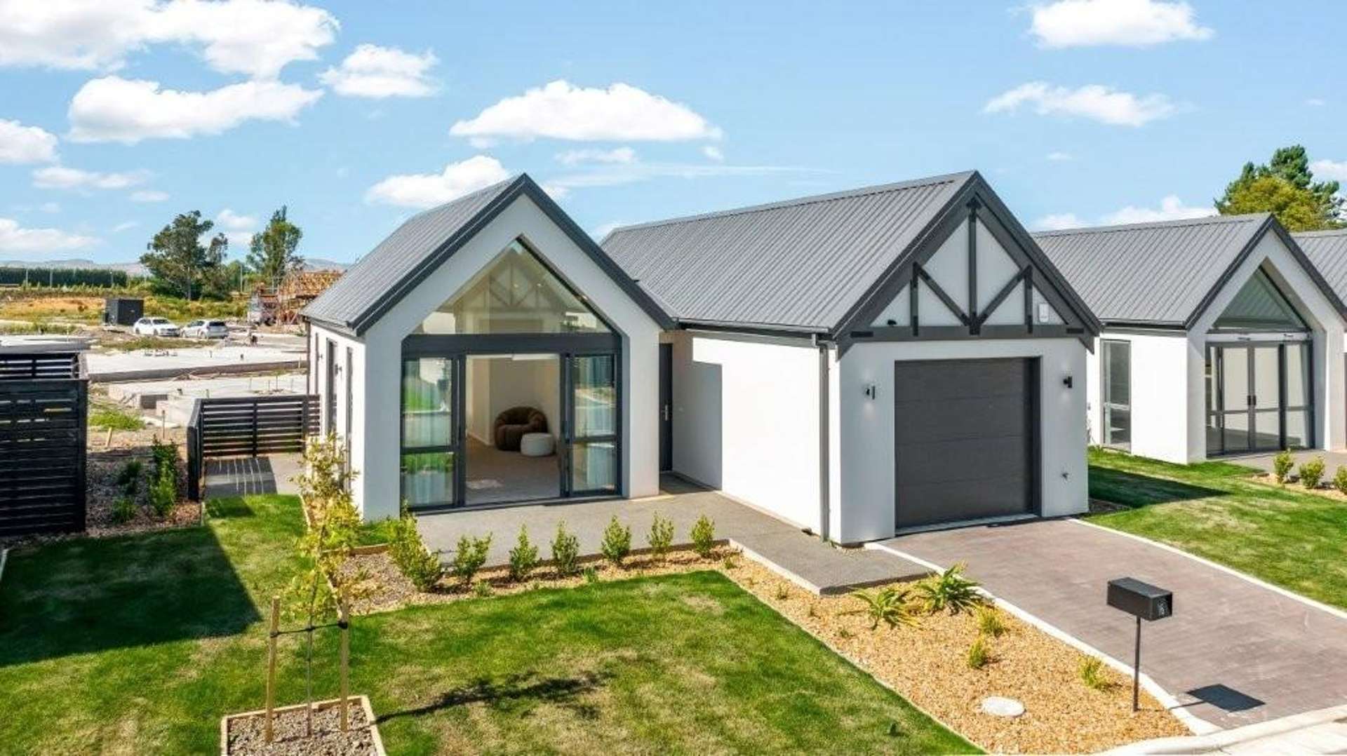 PU76/61 Atawhai Lane Belfast_0