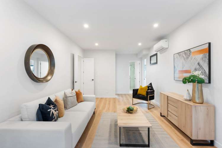 12 Mill Hill Close Flat Bush_22