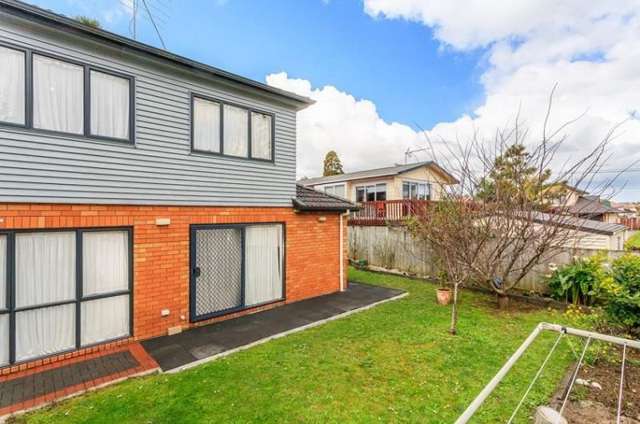 11 Rogan Street Mount Roskill_1