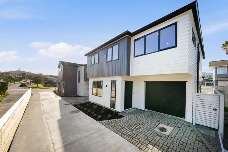 Lot 2&3/15 Te Kawa Road_0