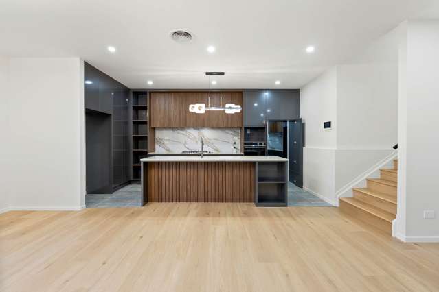28 Castlebane Drive Flat Bush_2
