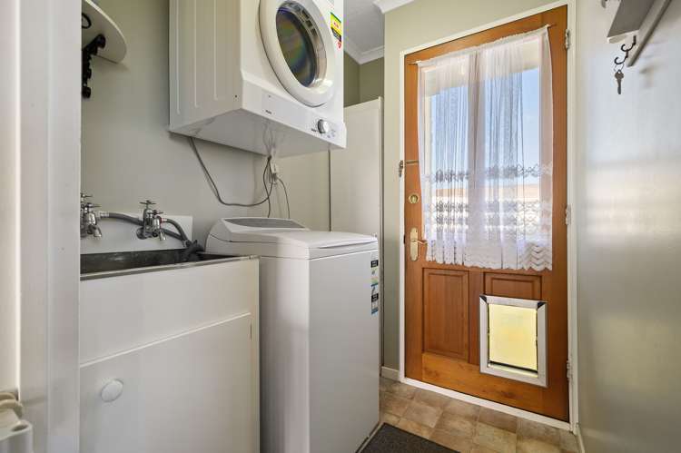 2/110 Barbour Street Waltham_14