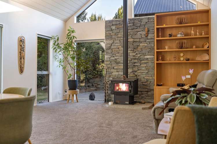 51 Mathias Terrace Arthurs Point_17