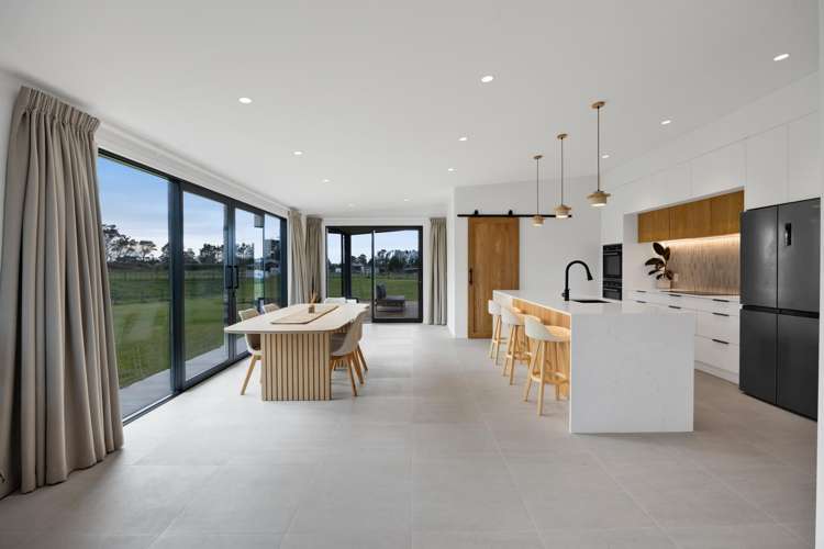 66 Flint Road West Stratford_6