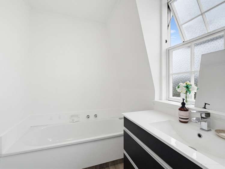 34 Burn Street Levin_24