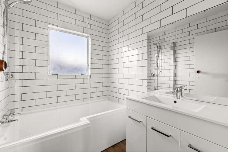 2/66 Bledisloe Road_2