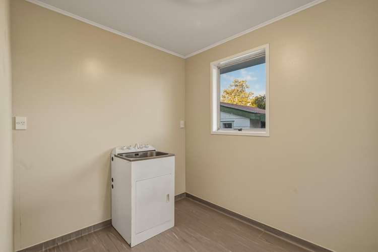 31 Barnard Road Fairy Springs_12