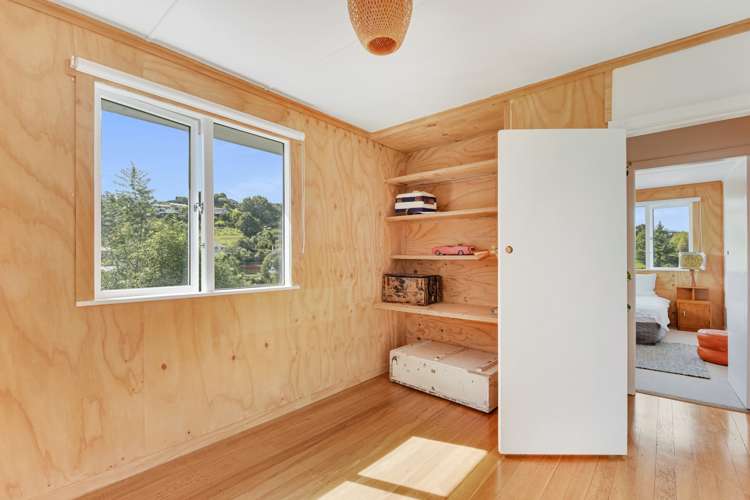 64 Montreal Road Toi Toi_12