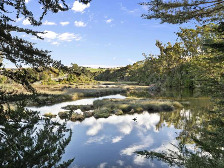 3 Peace Street Taieri Mouth_24