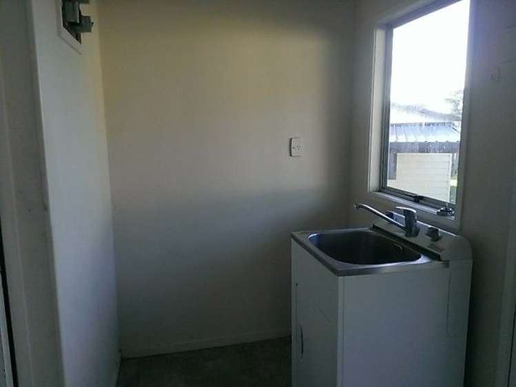 8 Bundena Place Clendon Park_10