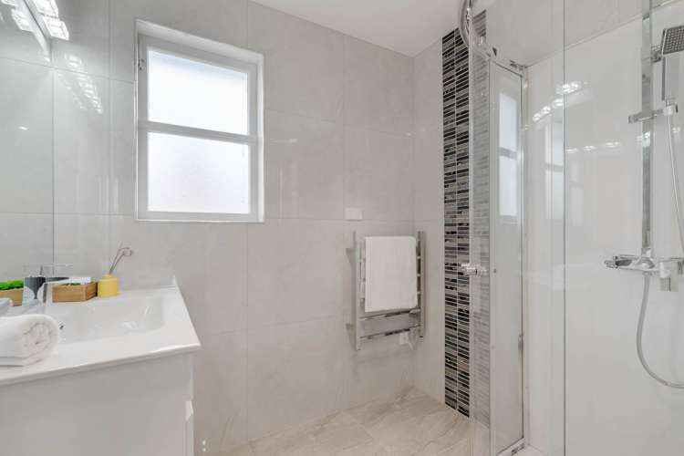 1/121 Matipo Road Te Atatu Peninsula_11