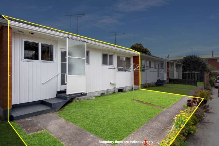 2/94 Beaumonts Way Manurewa_12