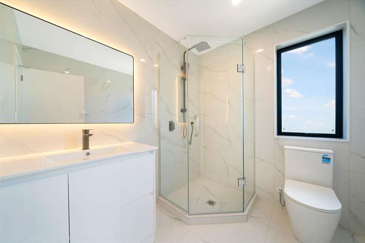 3A Cobham Crescent Kelston_22