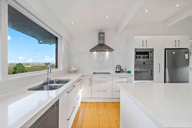 17 Edgerton Road Te Atatu Peninsula_3