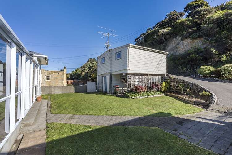 58 Airlie Road Plimmerton_23