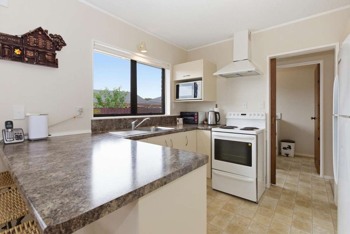 32 Coronation Road_2