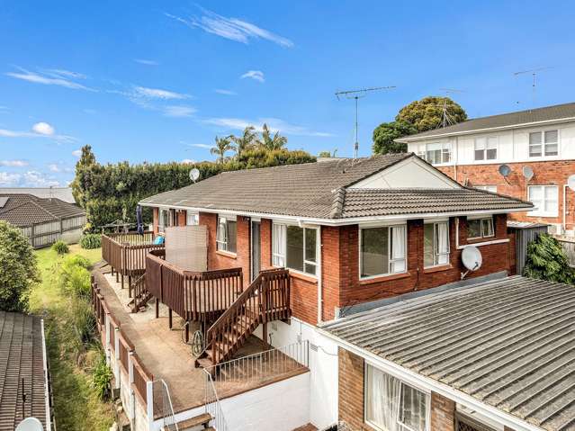 The Smart Eastern Bays Entry - Sun & Privacy