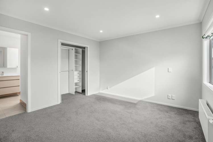 3 Henrietta Maxwell Grove Wainuiomata_9