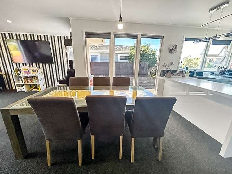 26 Fairview Avenue 10643_9