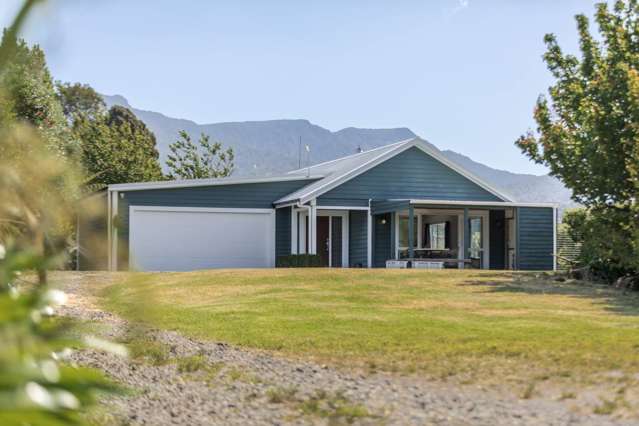 Rural View Peak of Harbour