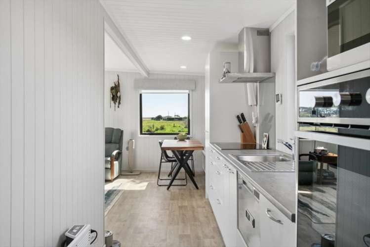 28 Spencer Avenue Maketu_31