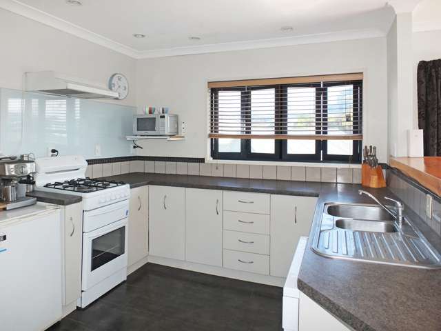 4 Trafalgar Street Foxton Beach_3