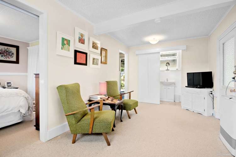 2 Valkyria Place Beach Haven_7