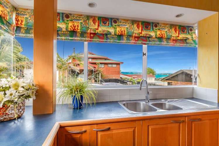 127 Bleakhouse Road Mellons Bay_4