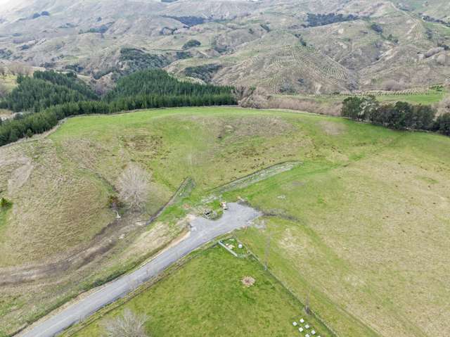 Two cracker Kahuranaki sections