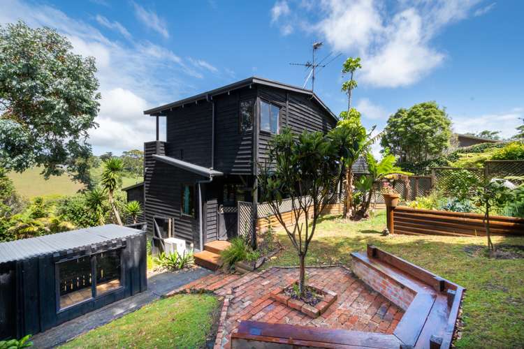 49 Waitakere Road Waitakere_18