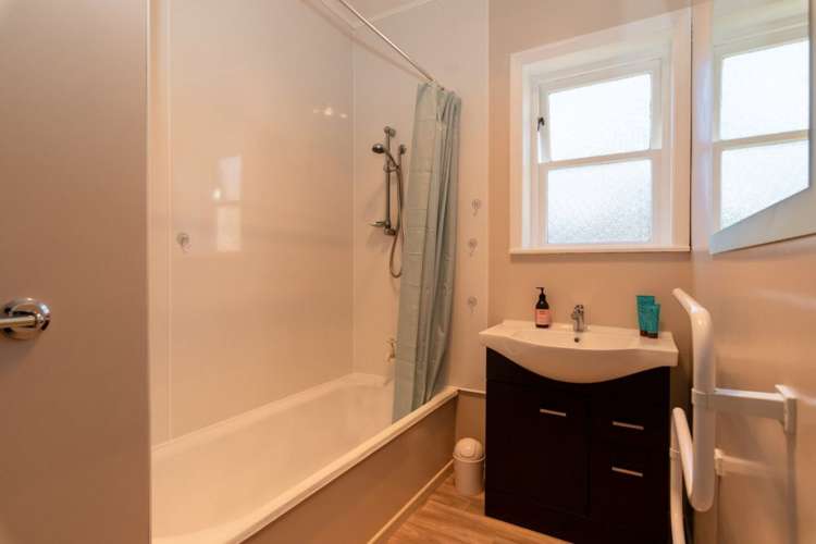 110 District Road Green Island_18