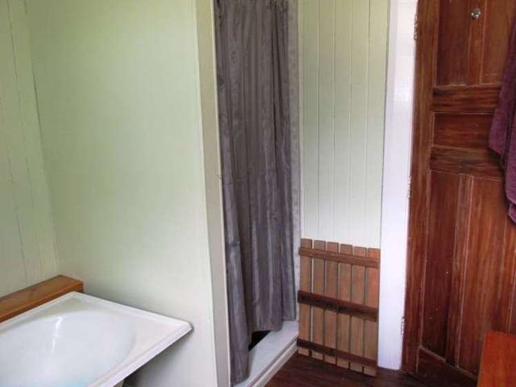 14 Broadway Reefton_25