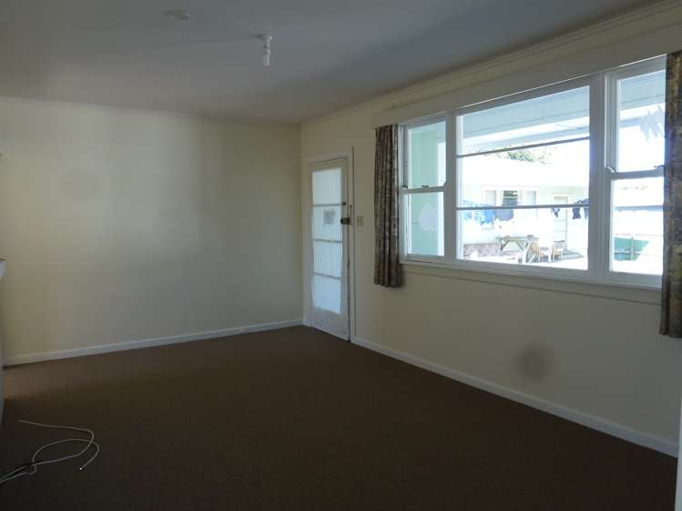 1/678 Gladstone Road Te Hapara_0