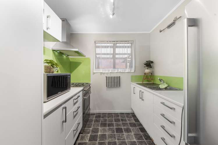 2/8 Martha Lane Manurewa_8